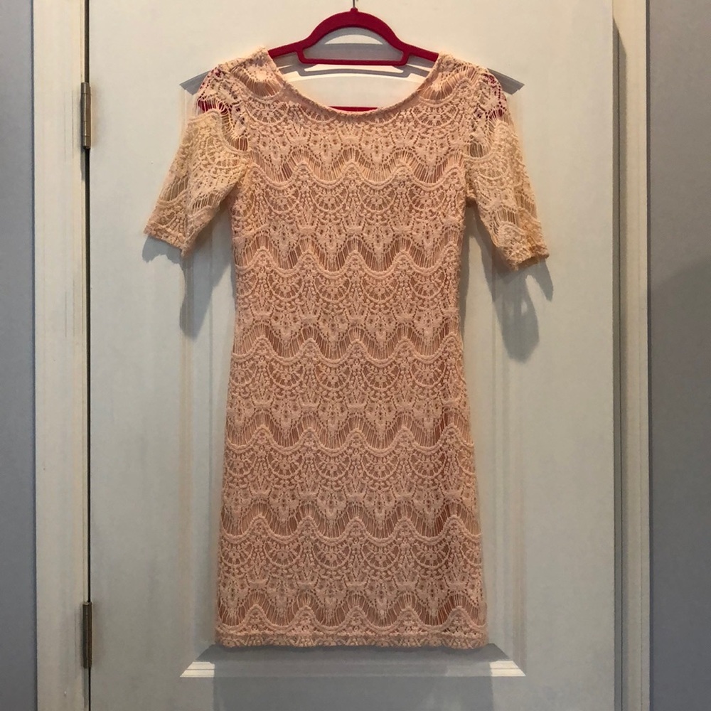 Forever 21 lace peach dress small